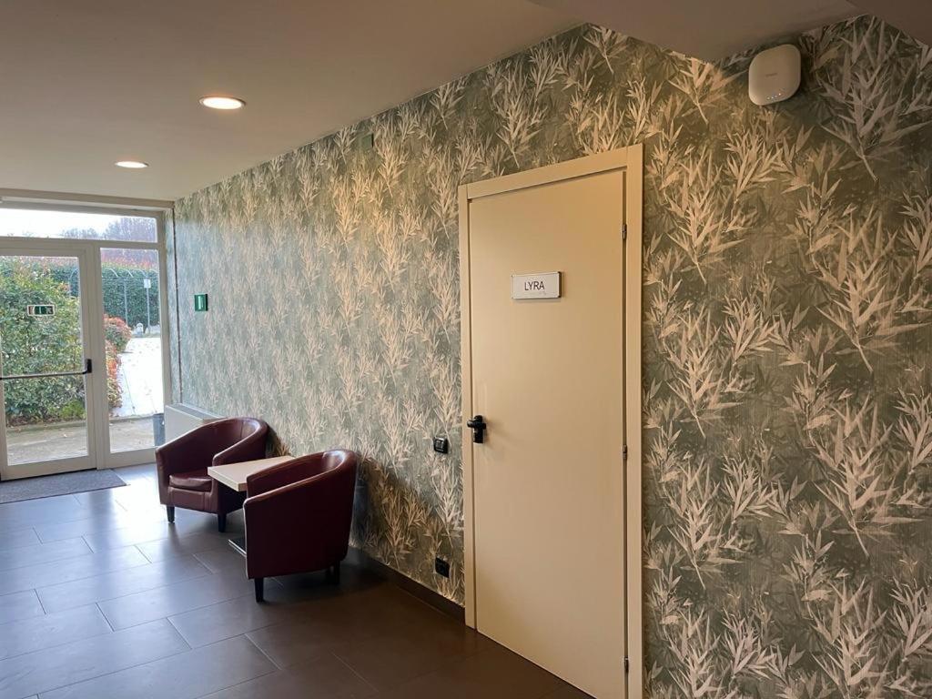Bis Hotel Varese Eksteriør bilde