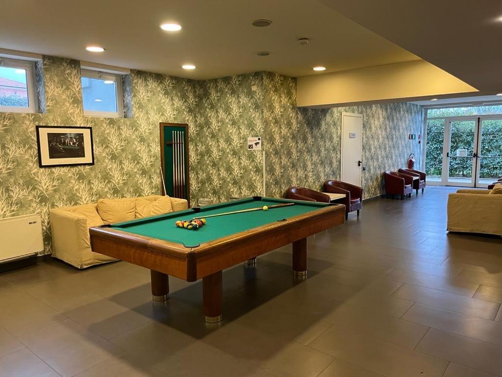Bis Hotel Varese Eksteriør bilde