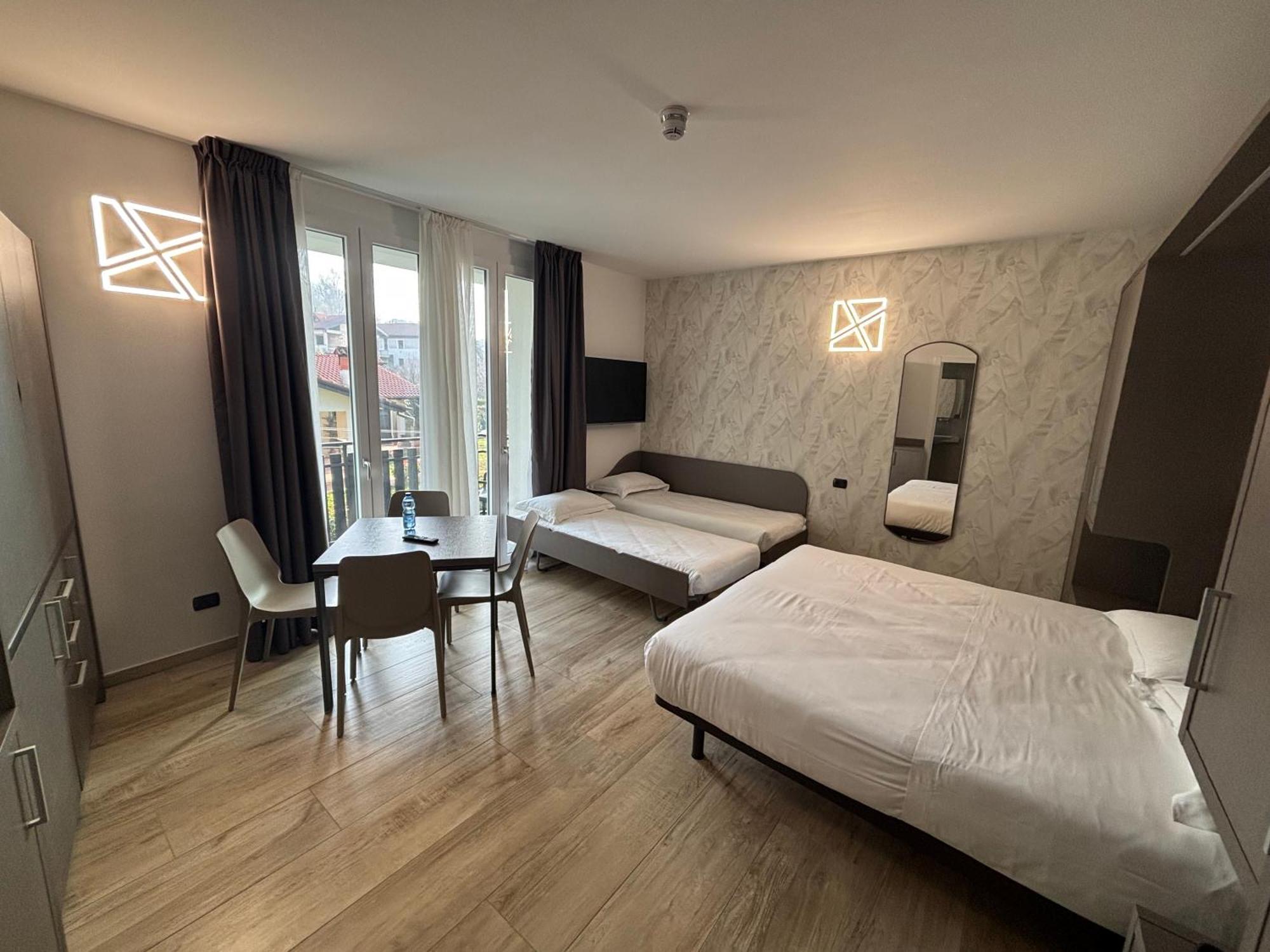 Bis Hotel Varese Eksteriør bilde