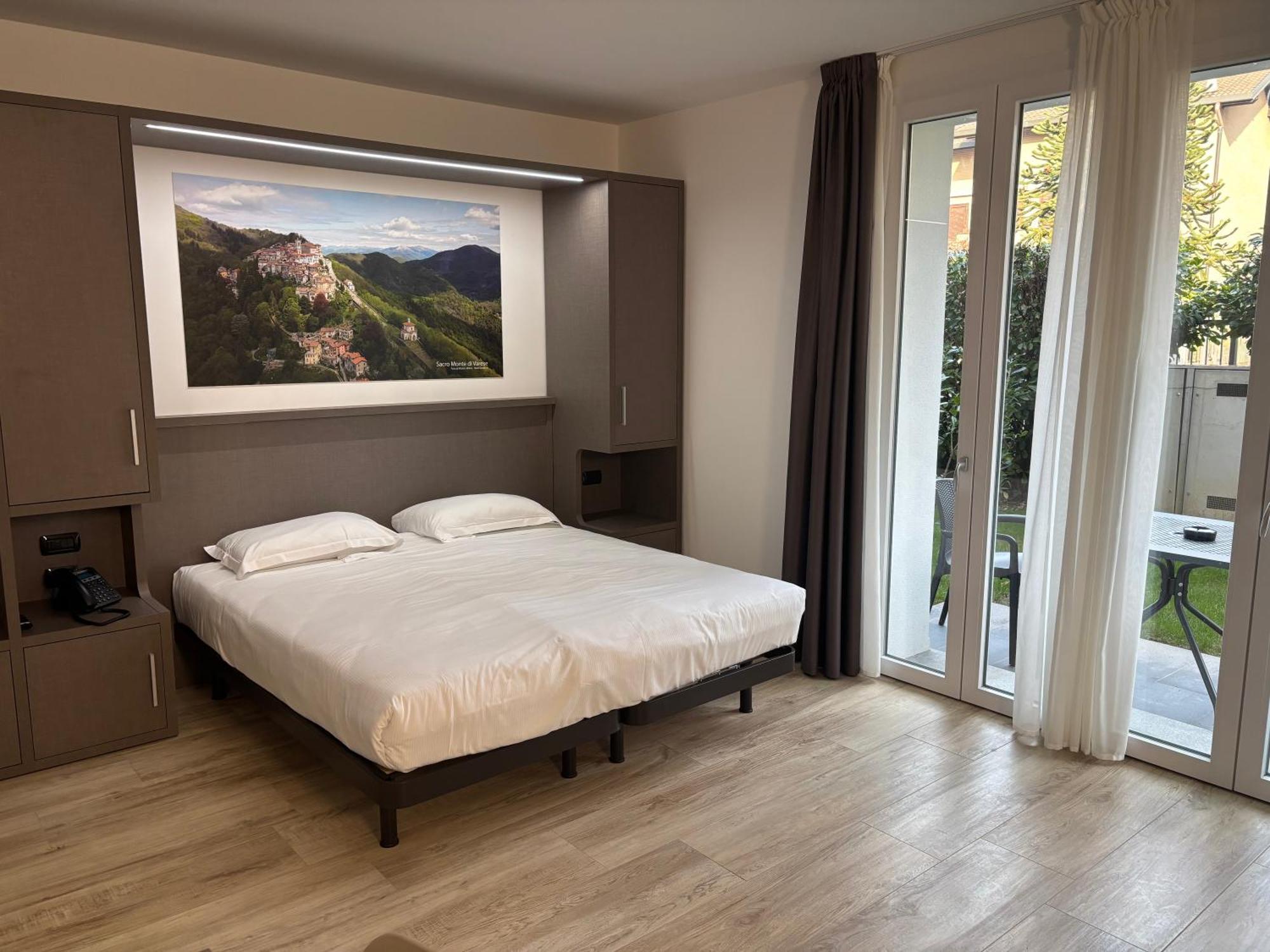 Bis Hotel Varese Eksteriør bilde
