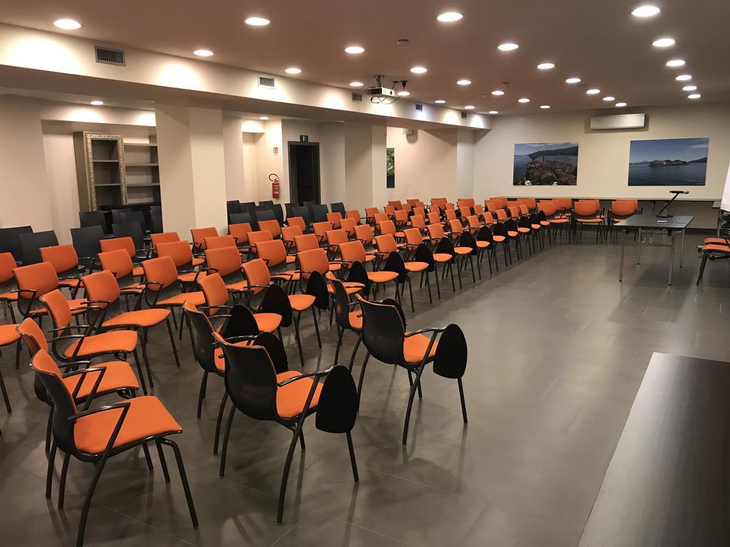 Bis Hotel Varese Eksteriør bilde