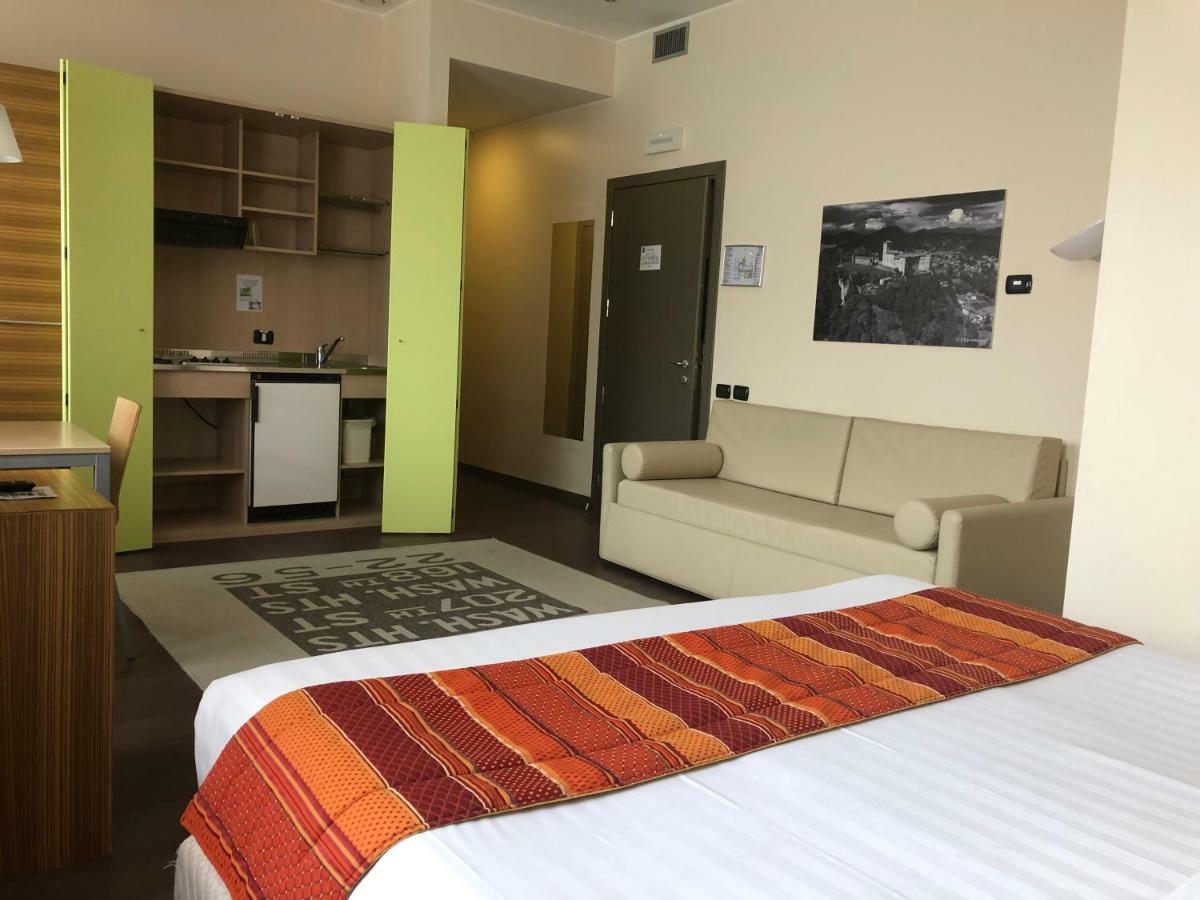 Bis Hotel Varese Eksteriør bilde